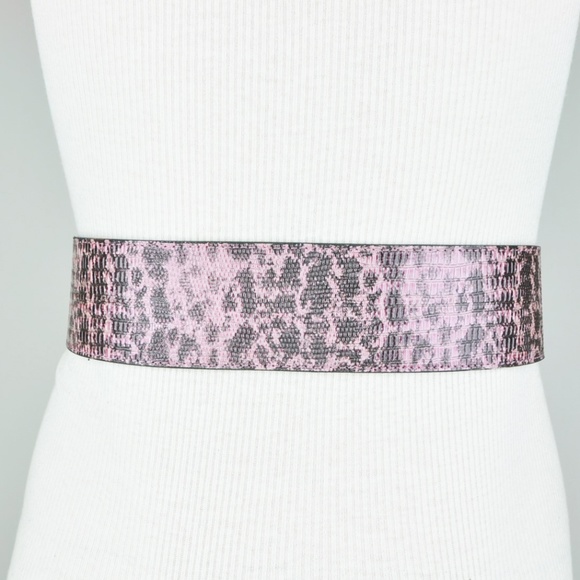 Black Pink Alligator Wide Belt - Picture 2 of 2